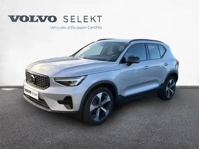 Noir Occasion 2025 Volvo XC40 SUV | 36 900 € - Image 1/4
