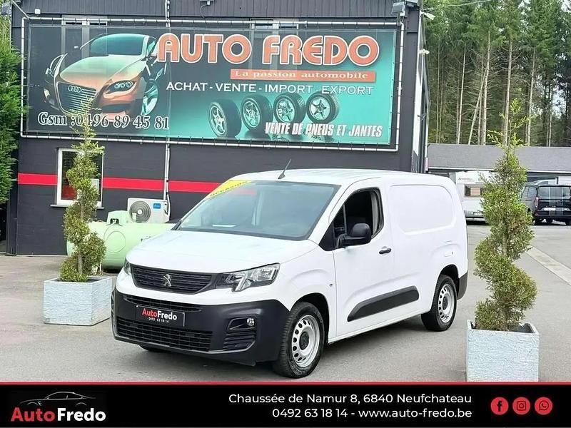 Blanc Utilisé 2019 Peugeot Partner Monospace | 11 490 € - Image 1/4
