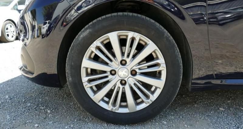 Image 2/4