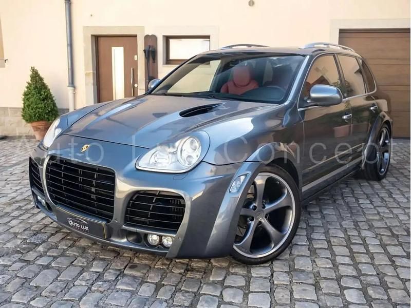 Gris Utilisé 2004 Porsche Cayenne Turbo SUV | 40 912 € - Image 1/4
