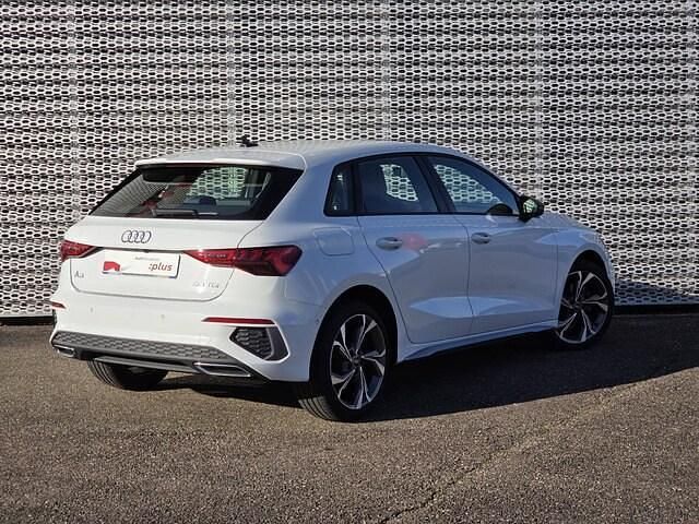 Occasion Audi A3 S-Line 116 ch (85 kW) 2022 Blanc glacier métallisé Berline
