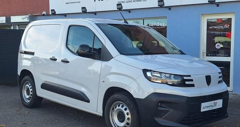 Utilisé 2025 Peugeot Partner S Van | 15 990 € - Image 1/4