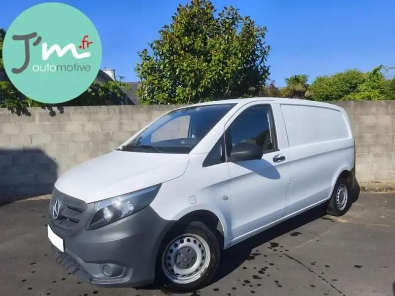 Blanc Utilisé 2019 Mercedes Vito Monospace | 13 990 € - Image 1/4