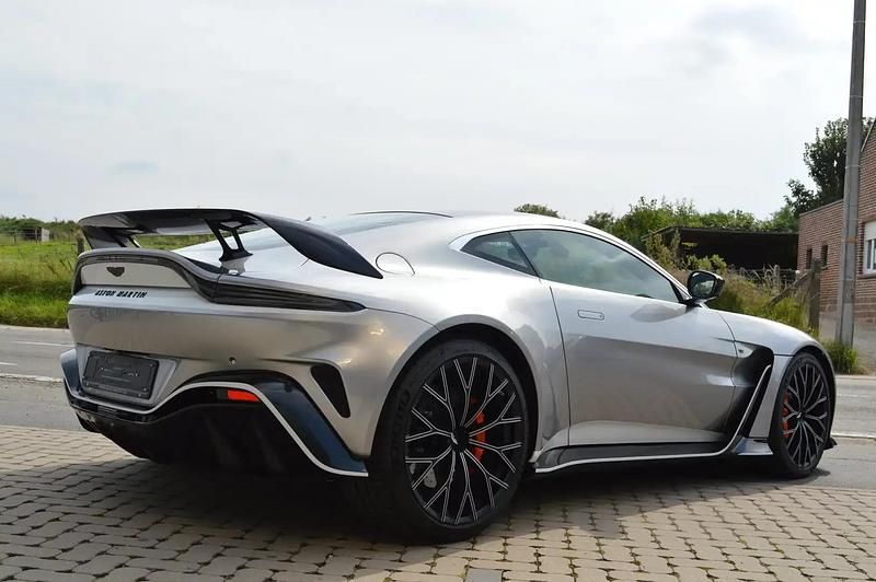 Occasion Aston Martin V12 Vantage 700 ch (514 kW) 2022 Argent Coupé