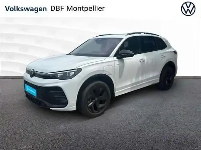 Blanc Utilisé 2025 VW Tiguan R-line SUV | 54 900 € - Image 1/4