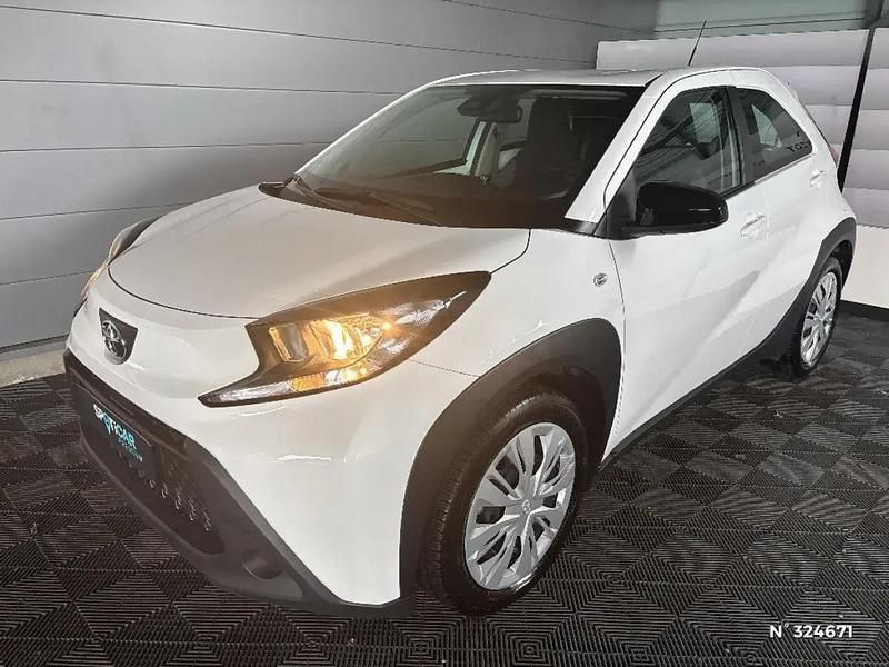 Blanc Utilisé 2022 Toyota Aygo Citadine | 14 450 € (Prix juste) - Image 1/4