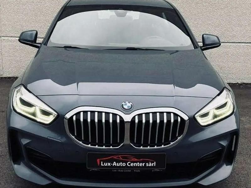Gris Utilisé 2021 BMW 118 Sport Line Citadine | 19 900 € (Prix assez cher) - Image 1/4