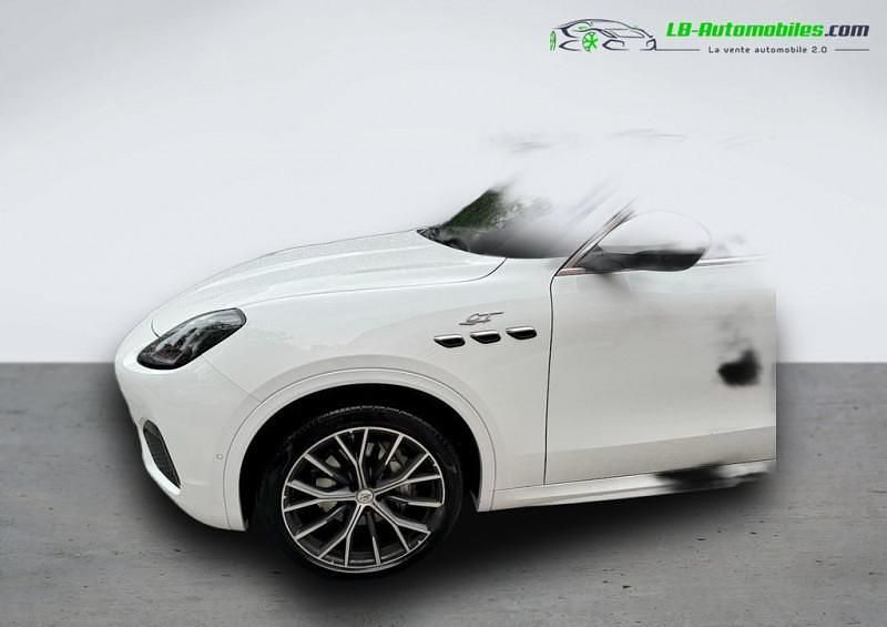 Utilisé 2024 Maserati Grecale SUV | 64 900 € - Image 1/4
