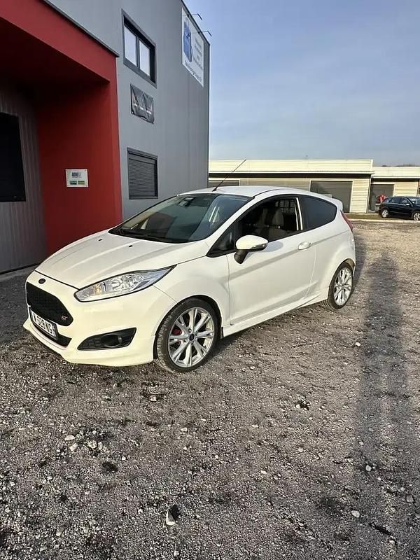 Occasion 2014 Ford Fiesta Sport Berline | 6 990 € (Prix juste) - Image 1/4