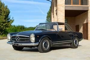 Bleu Occasion 1969 Mercedes SL280 Cabriolet | 115 000 € - Image 1/4