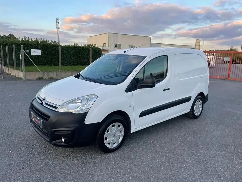 Blanc Utilisé 2018 Citroën Berlingo Van | 9 990 € (Prix juste) - Image 1/4