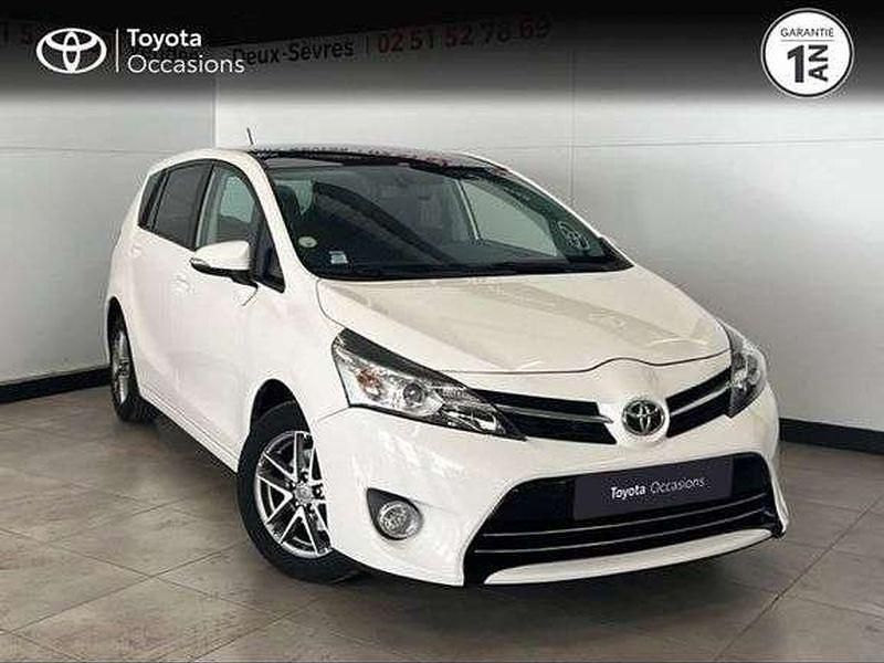 Utilisé 2015 Toyota Verso Skyview Edition Monospace | 9 990 € - Image 1/1