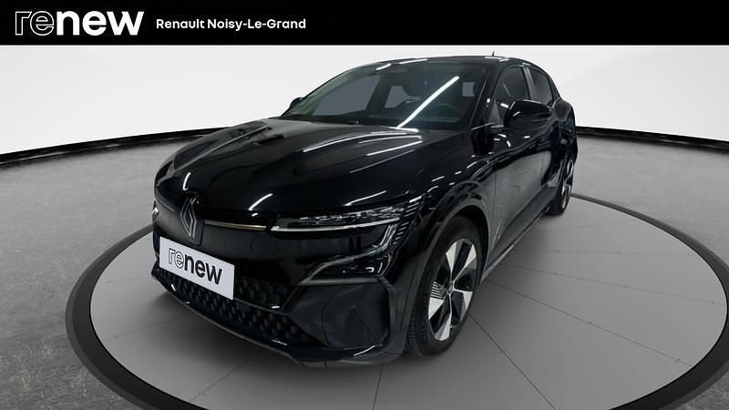 Noir Utilisé 2022 Renault Mégane Equilibre Berline | 19 980 € (Prix juste) - Image 1/4