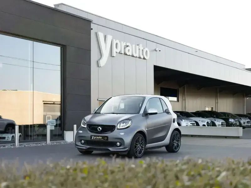 Gris Utilisé 2019 Smart ForTwo Electric Drive Brabus Coupé | 10 850 € (Prix assez cher) - Image 1/4