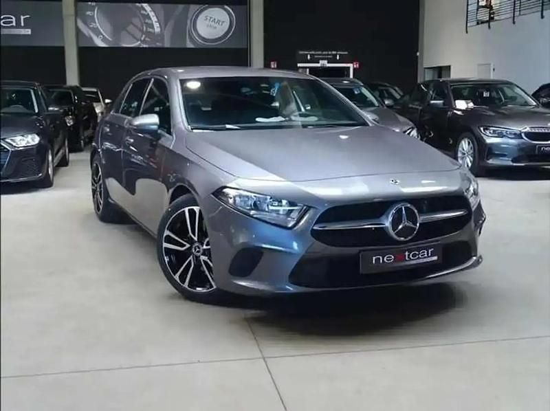 Occasion Mercedes A180 Style 116 ch (85 kW) 2019 Gris Berline