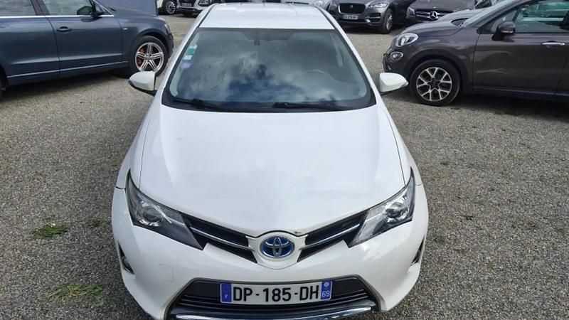 Occasion Toyota Auris Hybrid 101 ch (74 kW) 2015 Blanc Berline