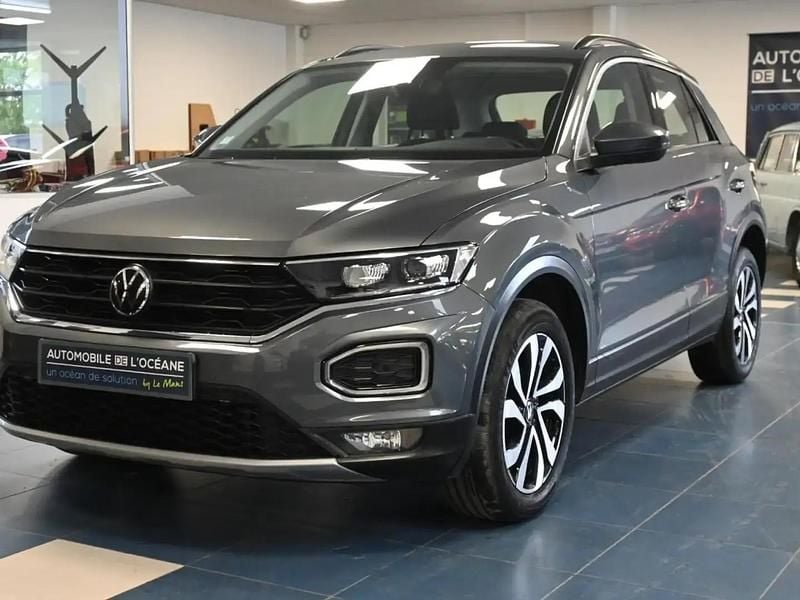 Gris Utilisé 2021 VW T-Roc Active SUV | 18 490 € (Prix juste) - Image 1/4