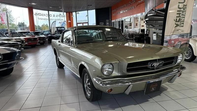 Occasion Ford V8 Fastback 201 ch (147 kW) 1965 Beige Coupé