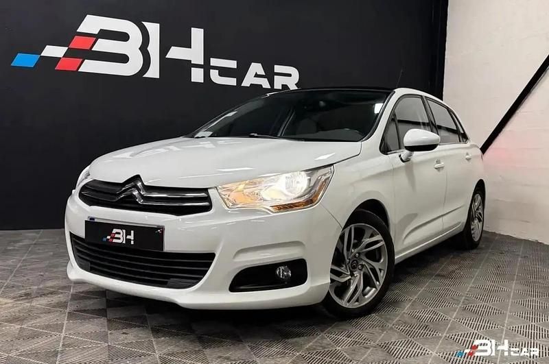 Blanc Occasion 2012 Citroën C4 Exclusive Berline | 5 240 € - Image 1/4