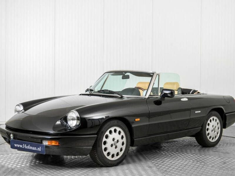 Noir Occasion 1991 Alfa Romeo Spider Cabriolet | 21 900 € - Image 1/4