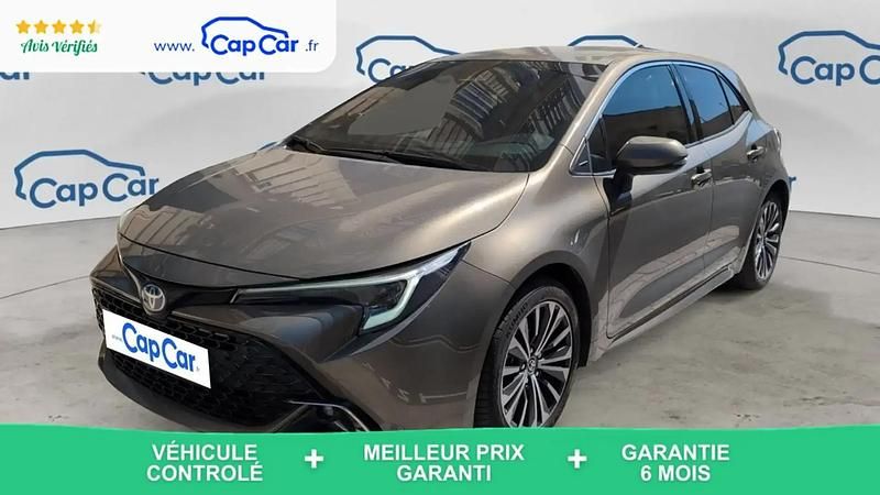 Utilisé 2023 Toyota Corolla Design Berline | 17 290 € (Prix juste) - Image 1/4