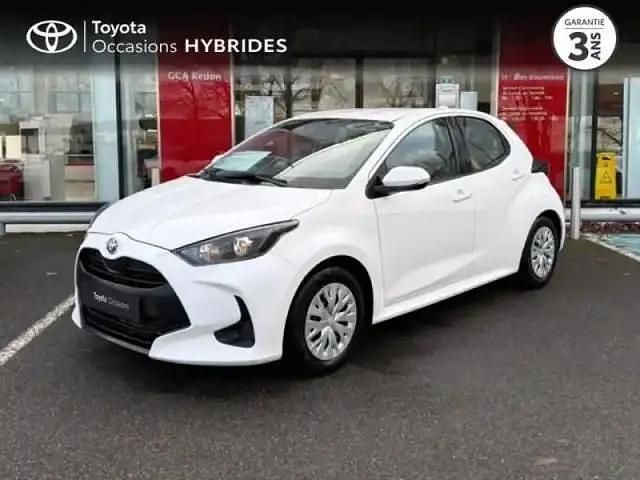 Blanc Occasion 2023 Toyota Yaris Hybrid Business Edition Berline | 16 990 € (Super prix) - Image 1/3