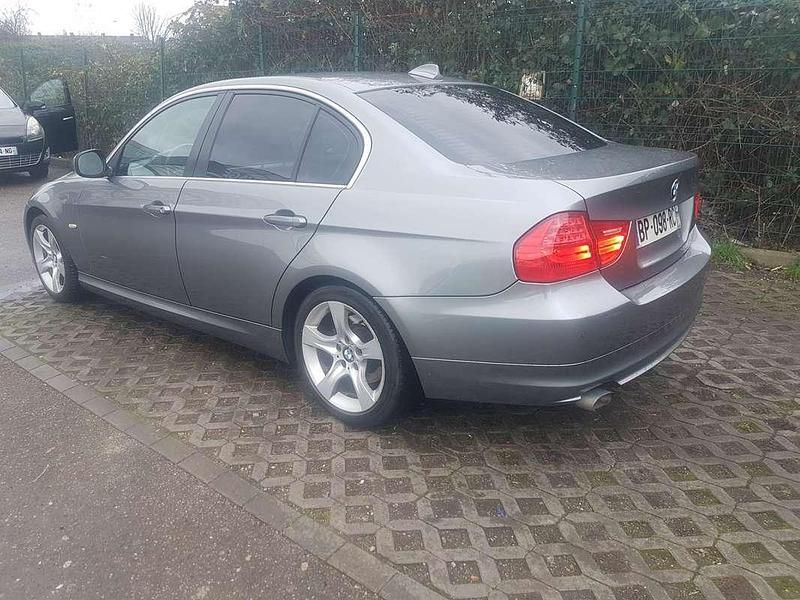 Occasion BMW 318 Exclusive 143 ch (105 kW) 2011 Berline