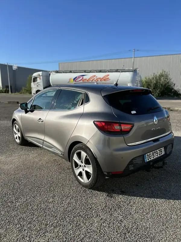Utilisé 2014 Renault Clio IV Intens Berline | 6 790 € (Prix juste) - Image 1/4