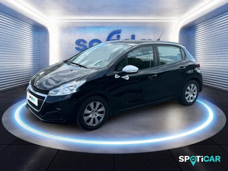 Noir Utilisé 2018 Peugeot 208 Citadine | 8 990 € (Prix juste) - Image 1/4