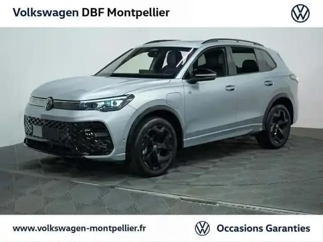 Argent Occasion 2025 VW Tiguan R-line SUV | 59 490 € - Image 1/4
