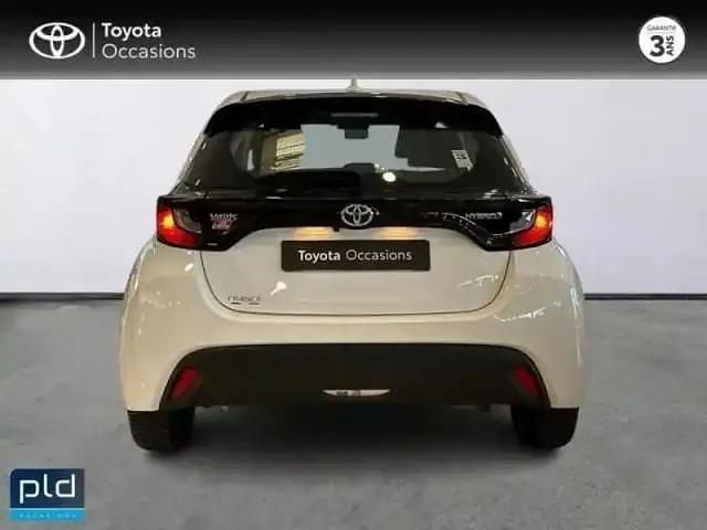 Occasion Toyota Yaris Hybrid Business Edition 116 ch (85 kW) 2022 Blanc Berline