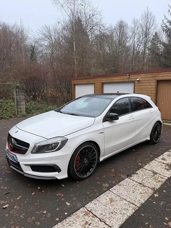 Occasion 2013 Mercedes A45 AMG AMG Berline | 19 490 € (Prix juste) - Image 1/4