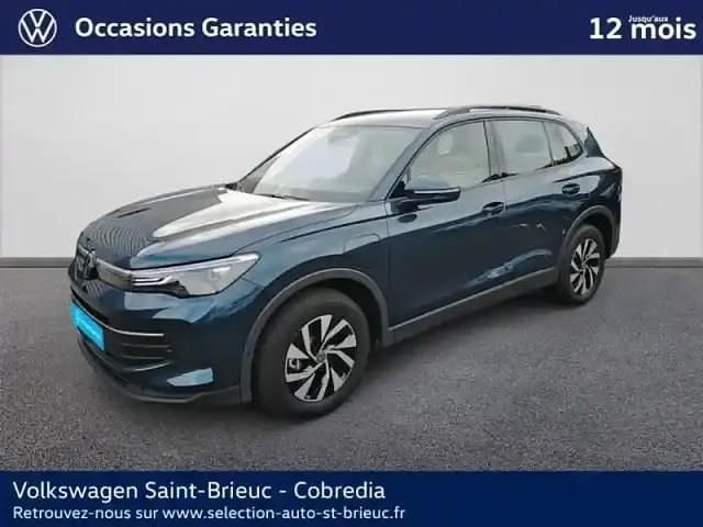 Nightshade blue métallisée Utilisé 2024 VW Tiguan Life SUV | 45 990 € - Image 1/4