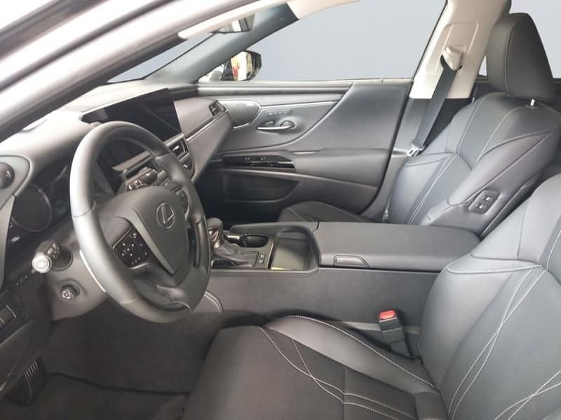 Utilisé 2024 Lexus ES300H Berline | 60 900 € - Image 1/4