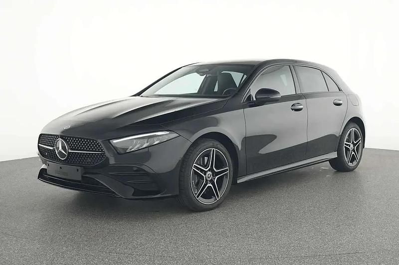 Noir Utilisé 2024 Mercedes A250 AMG line Citadine | 37 490 € (Prix juste) - Image 1/4