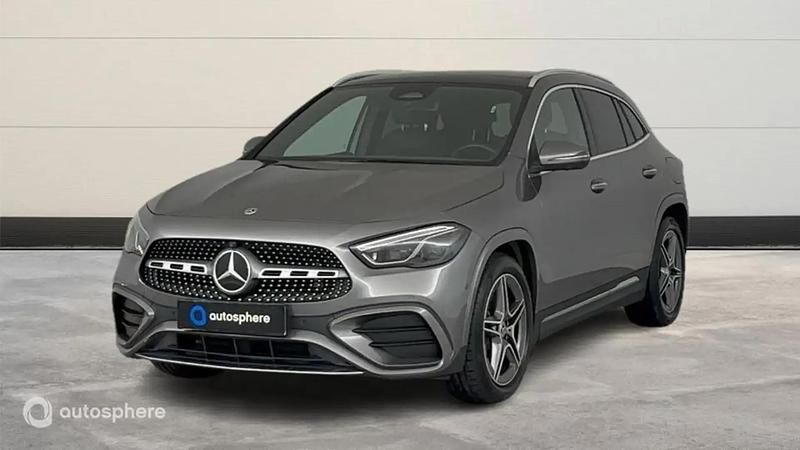 Gris Utilisé 2023 Mercedes GLA200 AMG line SUV | 44 599 € (Prix cher) - Image 1/4