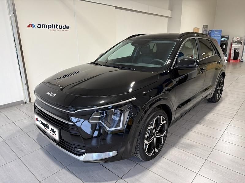 Blanc Occasion 2026 Kia Niro Premium SUV | 33 999 € (Bon prix) - Image 1/4
