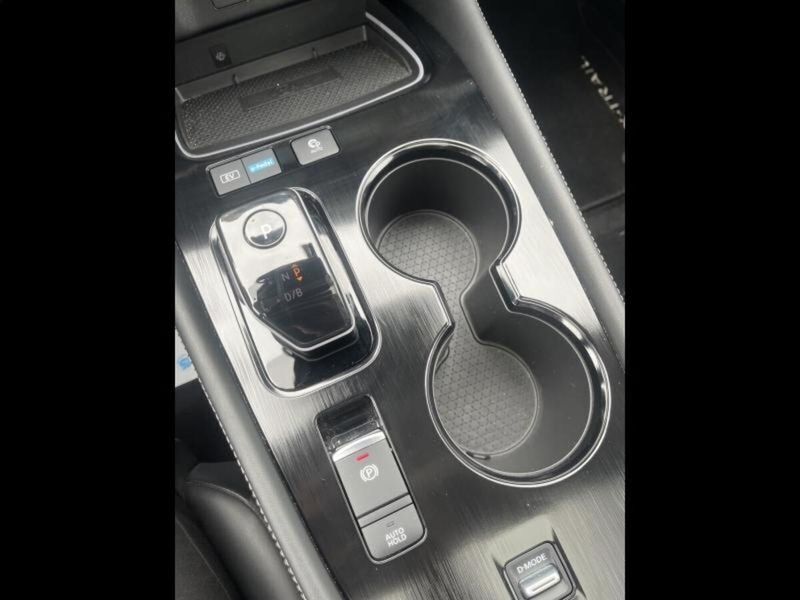 Image 4/4