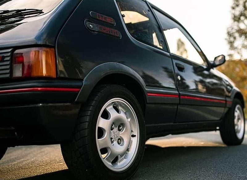 Occasion Peugeot 205 GTi 116 ch (85 kW) 1986 Noir Coupé