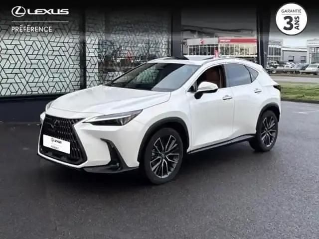 Blanc arctique métallisé Occasion 2022 Lexus NX450h+ Executive Line SUV | 49 990 € (Prix juste) - Image 1/4