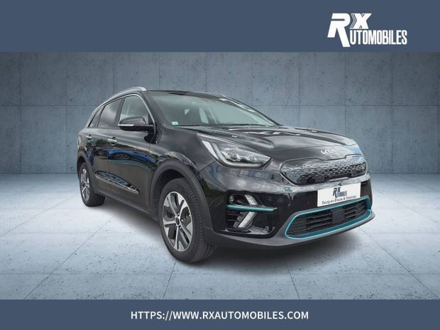 Utilisé 2022 Kia e-Niro SUV | 22 990 € (Prix juste) - Image 1/4