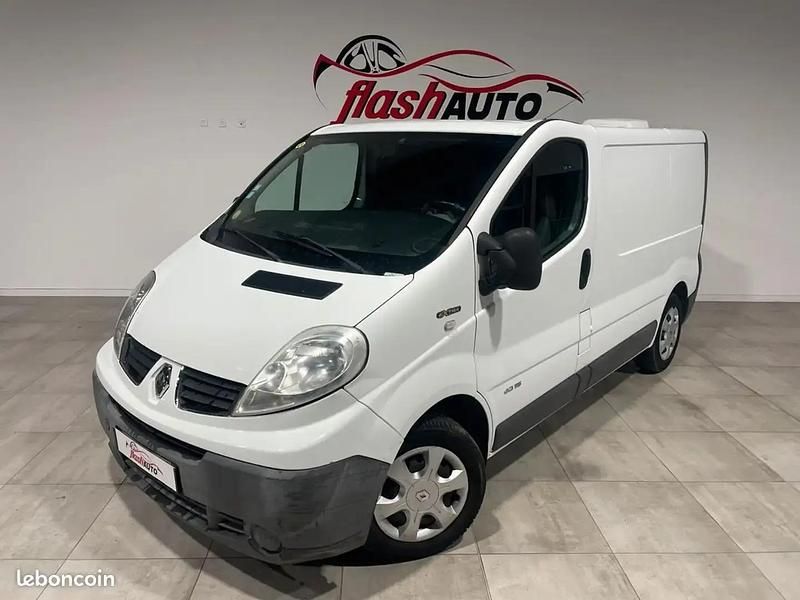 Blanc Utilisé 2009 Renault Trafic Van | 5 900 € - Image 1/4