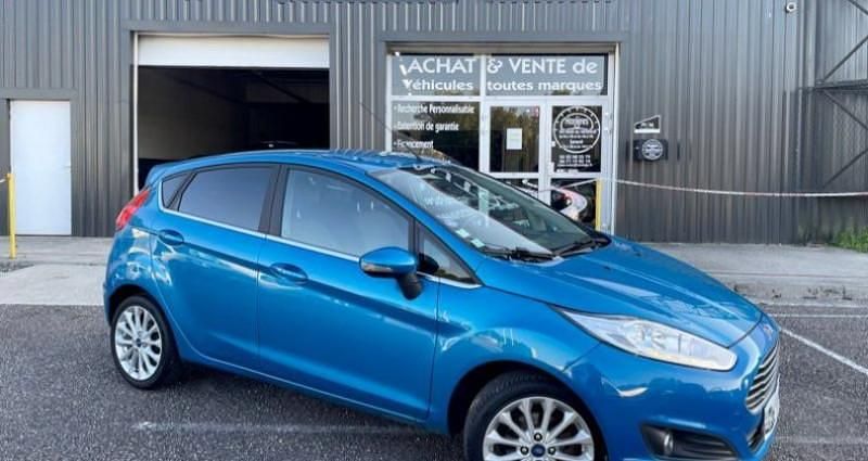 Bleu Utilisé 2015 Ford Fiesta Titanium Citadine | 5 990 € (Prix juste) - Image 1/4