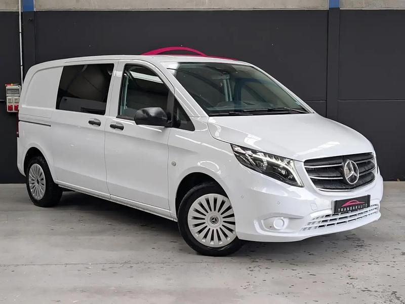 Blanc Utilisé 2023 Mercedes Vito Monospace | 37 990 € (Prix juste) - Image 1/4