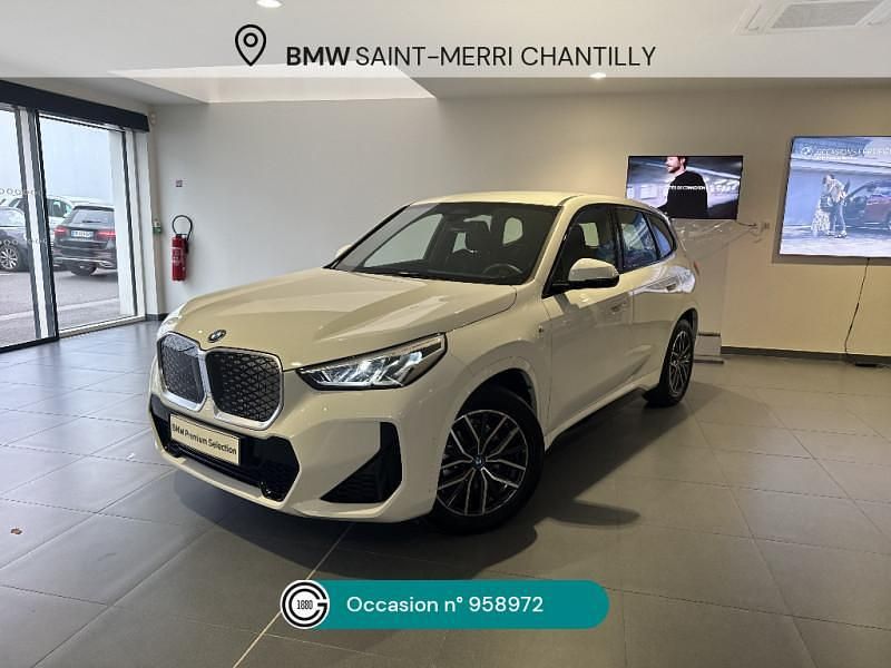 Utilisé 2024 BMW iX1 M Sport SUV | 35 990 € (Prix juste) - Image 1/4