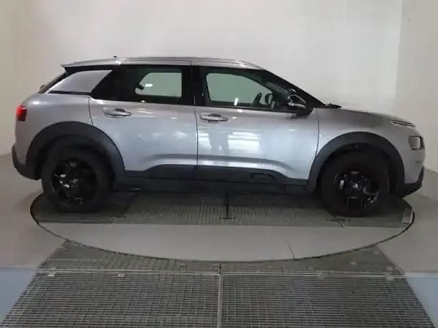 Occasion Citroën C4 Feel 2018 Gris acier (m) Berline