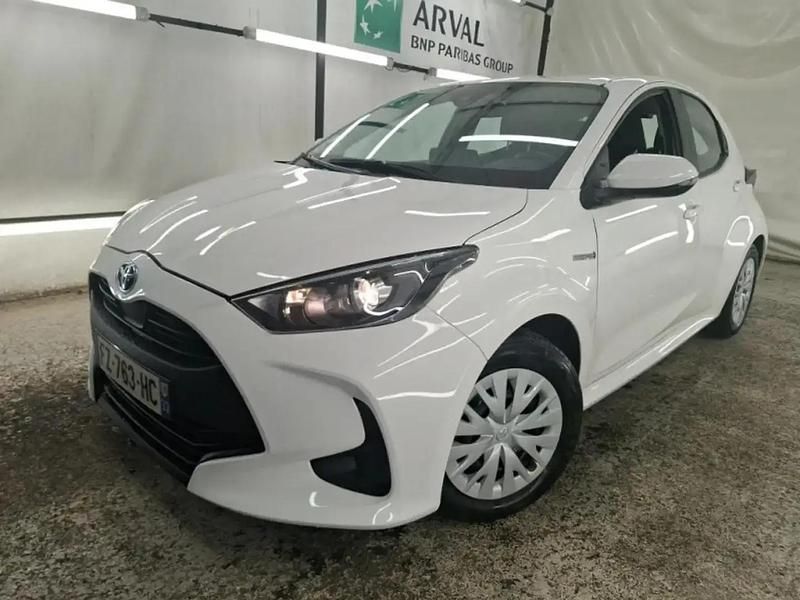 Blanc Occasion 2021 Toyota Yaris Hybrid Berline | 16 490 € (Bon prix) - Image 1/4