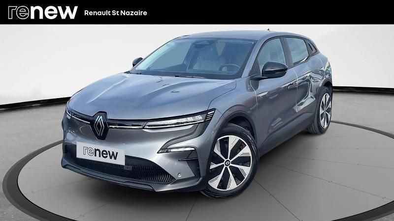 Gris Utilisé 2022 Renault Mégane Evolution Berline | 22 490 € (Prix juste) - Image 1/4