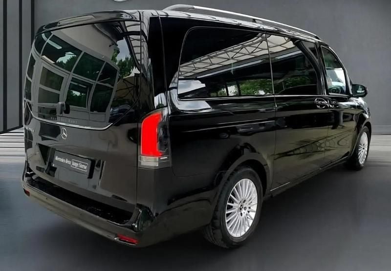 Noir Utilisé 2024 Mercedes V250 Style Monospace | 65 000 € (Super prix) - Image 1/4