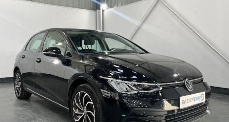 Utilisé 2021 VW Golf VIII Life Berline | 20 990 € (Bon prix) - Image 1/4